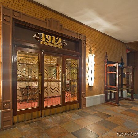 Crowne Plaza Pensacola Grand Hotel Interior photo