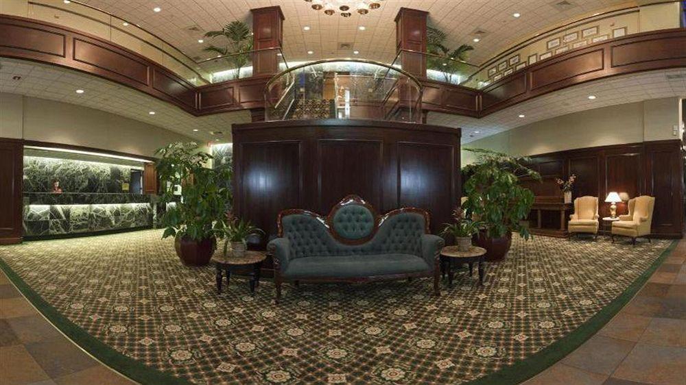 Crowne Plaza Pensacola Grand Hotel Exterior photo