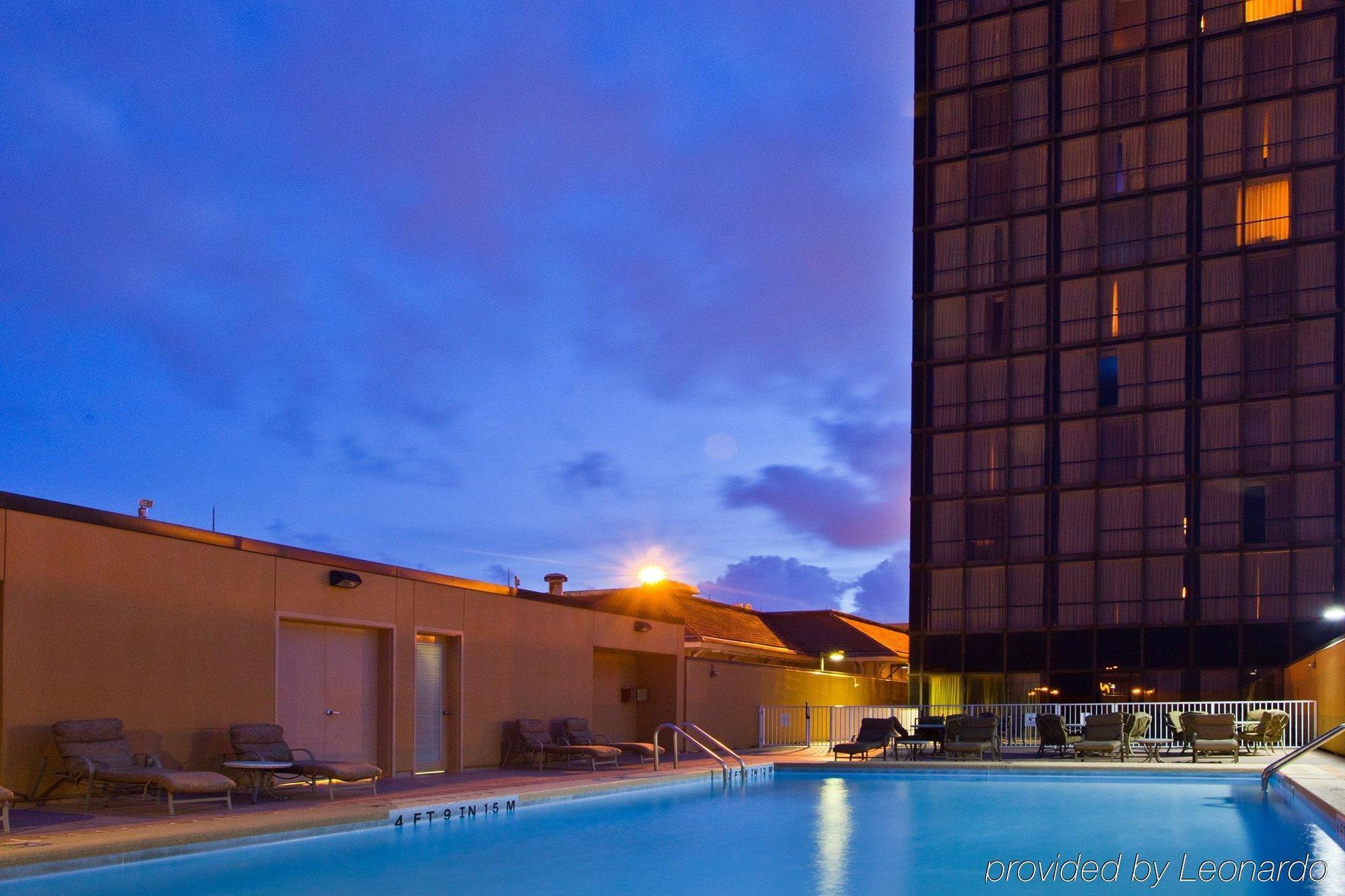 Crowne Plaza Pensacola Grand Hotel Facilities photo