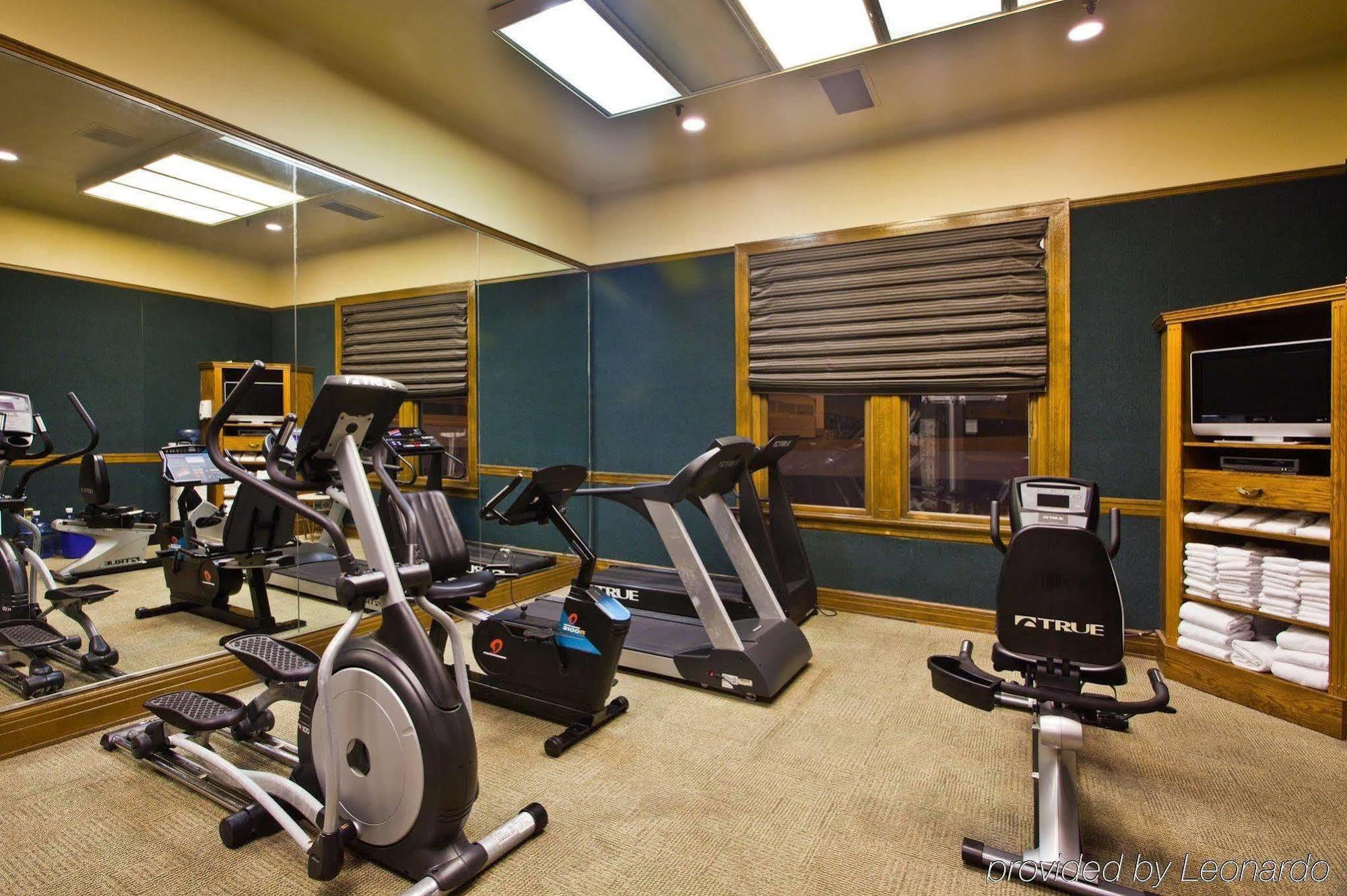 Crowne Plaza Pensacola Grand Hotel Facilities photo